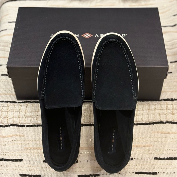 Joseph Abboud Men's Navy Loafers with White Soles Size 10.5 - Picture 1 of 4